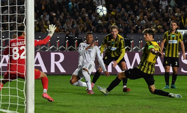 跟着皇马5-0, 拜仁5-1, 欧冠最新积分榜出炉: 利物浦输球跌至第16