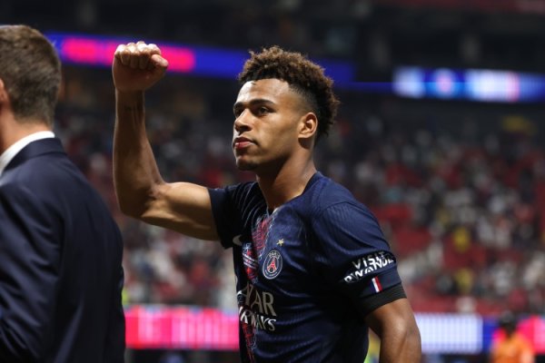 队报：杜埃右大腿严重扯破，将缺阵数周技艺，无缘出战拜仁