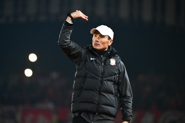 体坛：关系疏浚躬行出马，和邵佳一面谈 足协4日晚加班起草敷陈