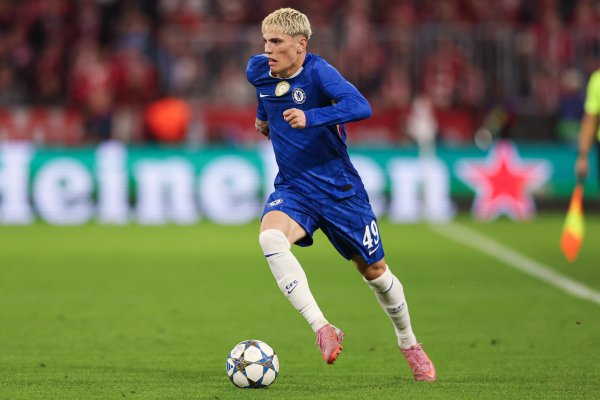 渐入佳境！21岁加纳乔4620万加盟蓝军，006后近4场造4球本场9.7分