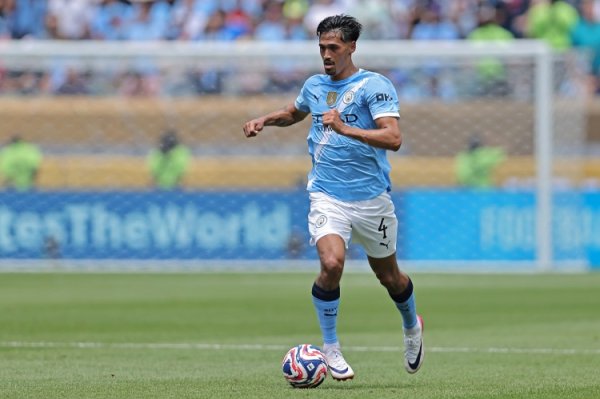 赖因德斯：曼城气势里东谈主东谈主齐能当首发，在这踢球便是可能坐替补席