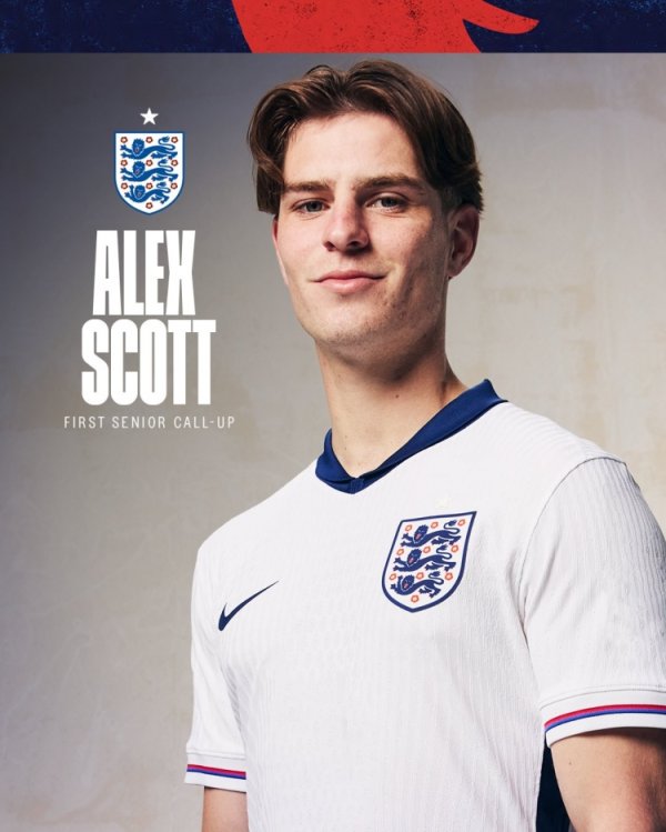 斯科特初度入选英格兰名单，英格兰队社媒晒海报道喜