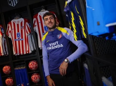 鲁杰里：我每天死力弥补我方的不及，但愿通过努力为球队作念出孝敬