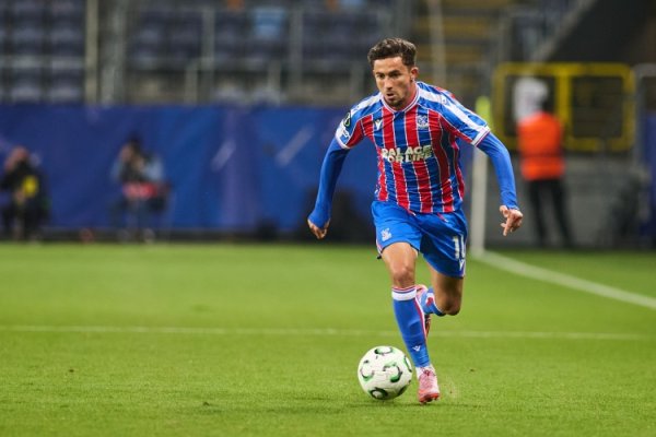 鲁尼：防护球员很难盯防皮诺，他展示出了天禀和出色的传球聪惠